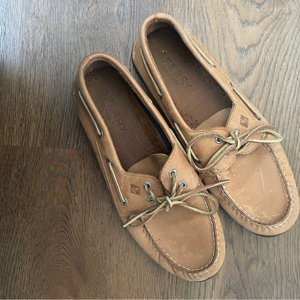 Sperry Authentic Original 2-Eye Boat Shoe Men's Brown Leather